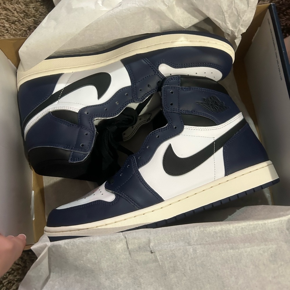 Men's Midnight navy Jordans